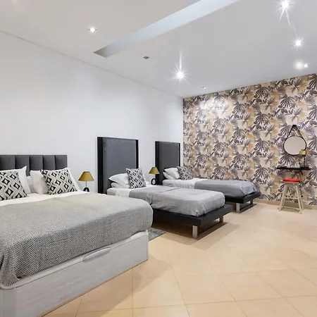 Stylish Townhouse With Pool, Vilamoura * Quarteira