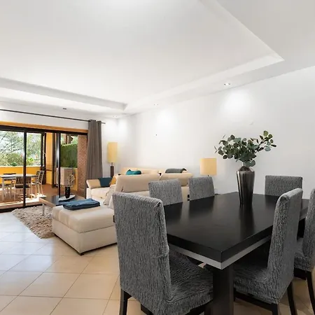 Stylish Townhouse With Pool, Vilamoura Quarteira